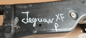 Pas przedni górny wzmocnienie Jaguar XF X250 8X23-10884-A 7