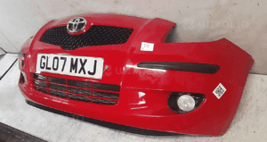 Zderzak przód przedni do toyota yaris 2 ii 3P0 czerwony halogeny 3