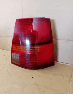 Lampa prawy tył tylna prawa VW Golf IV 4 Kombi 2