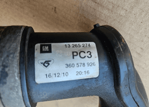 Opel Astra J 4 IV 2.0 CDTI rura wąż powietrza 13265274 3