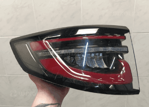 Land rover discovery sport L550 lift lampa tył tylna lewa oryginał 2