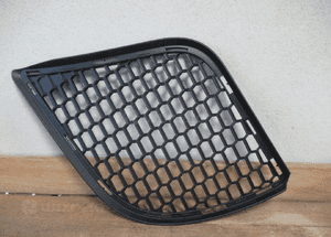 Kratka zderzaka przedniego prawa bmw X6 E71 performance 2007-2014 rok 1