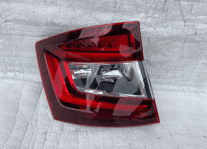 Skoda fabia lift kombi lampa tylna lewa led 13- 1