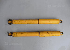 Amortyzator tył Nissan Terrano II Maverick 1