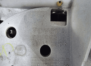 Atrapa Grill Gril Znaczek Toyota Avensis T27 2008 53100-05110 12