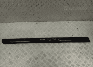 Listwa audi A4 B6 s-line lewy przód 8E0853959C radom 1
