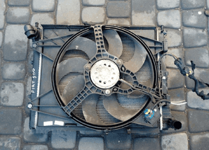 Fiat 500 1.3 JTD Mjet chlodnica wody 1