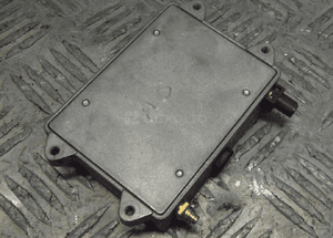 WZMACNIACZ ANTENY 8E0035456D Audi A5 I COUPE 2