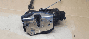 Zamek prawy przód BMW E46 Europa 8206408 2