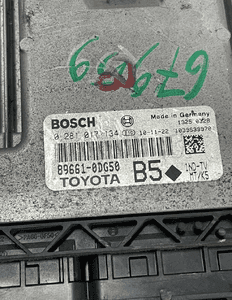 Komputer silnika toyota yaris ii 1.4 89661-0DG50 2