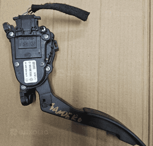 Dacia Logan I Sandero  pedał potencjometr gazu 820386506 D 1.5 DCI 4