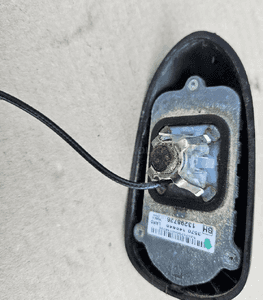Opel Astra J 4 IV antena dachowa 13298726 2