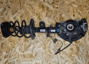 Toyota PRIUS PLUS 12-20 zwrotnica macpherson amortyzator lewy 1