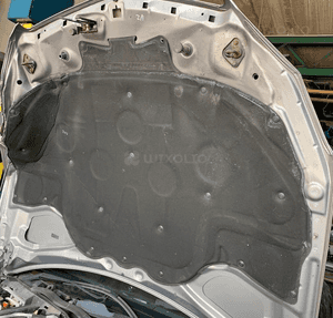 MERCEDES  E 207 wyciszenie maski mata pod maskę wygłuszenie 3