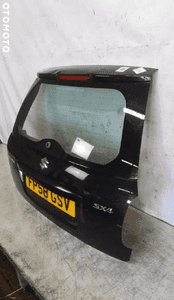 Klapa tył tylna bagażnika do suzuki SX4 zce czarny fiat sedici 2