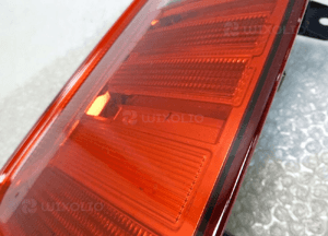 Vw caddy lift 2K1 lampa tył tylna lewa 14