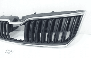 Atrapa grill przód skoda 6U7 6U7853653B 3