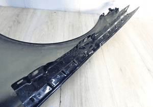 BŁOTNIK prawy przód mercedes w205 a205 perła 7