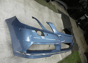 Mercedes 207 zderzak przedni 2