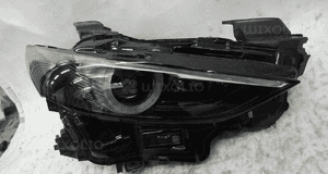 Mazda 3 bp BCJH-51030 lampa przednia prawa 1