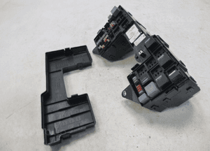 JAGUAR XF X250 5.0 MODUŁ PUSZKA BEZPIECZNIKÓW 7