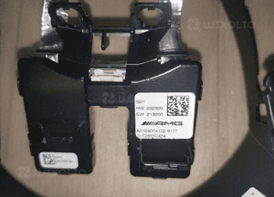 Pokrętło kierownicy AMG Mercedes A2329004102 5