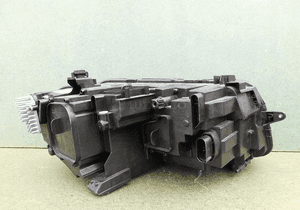 Lampa lewa lewy full led vw tiguan ii r line 5NB 2