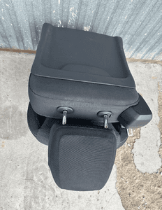 Mercedes 447 Vito EQV Metris skórzany fotel dopinany do trójki comfort koziołek skóra V klasa 7