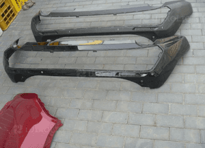 Toyota RAV4 v zderzak tylny prawy narożnik 4