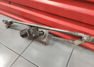 Jeep grand cherokee iii wk mechanizm wycieraczek silniczek przód europa org 2