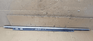 Listwa zgarniająca chrom drzwi lewy tył Audi A4 B8 8K0853763E 4
