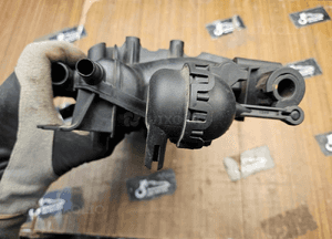 Kolektor Ssacy 06H133185AE Klapy Nastawnik Czujnik 2.0 TFSI CDN Audi A4 B8 A5 8T Q5 9