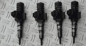 POMPOWTRYSK VW AUDI SEAT 2,0 TDI 03G130073G+RADOM