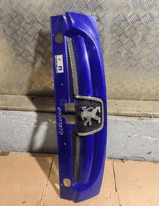 Grill atrapa peugeot partner lift 1