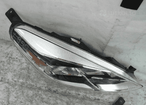 Ford fiesta MK8 lampa przednia prawa 3