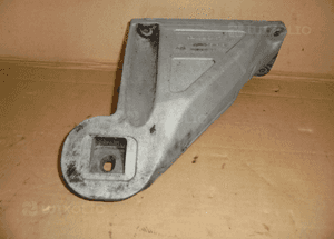 Łapa wspornik silnika RANGE ROVER L322 3.0 6754410