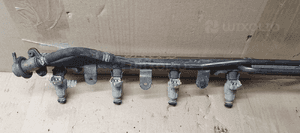 Listwa wtryskowa wtryski Nissan Almera Tino 1.8 3