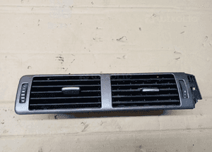 Kratka nawiewu powietrza środkowa Audi A6 C5 4B1820951 4B1820951C 4