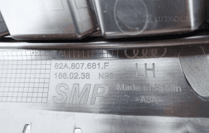 Kratka zderzaka lewa przód audi A1 82A807681F 3