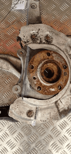Bmw F10 F11 zwrotnica prawy prawa przód przednia 6777752 8