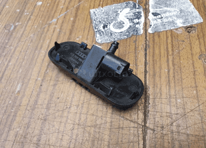 Dysza 8T0955987B 8T0955988B Spryskiwacza Spryskiwacz Szyby Podgrzewane AUDI A4 B8 A5 8T 16