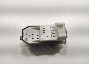 Panel przełącznik szyb lewy przód przedni toyota verso-s subaru trezia 09- 4