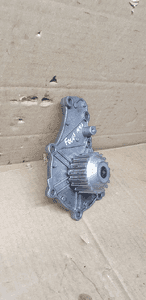 Pompa wody płynu Ford Focus MK3 1.6 TDCI 2