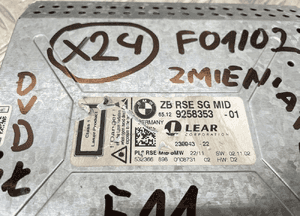 BMW F10 F11 RADIOODTWARZACZ ZMIENIARKA Z TYŁU DVD 9258353 2