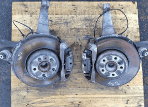 BMW 5 F10 3.0D ZWROTNICA PIASTA TARCZA ZACISK WAHACZ PRAWY LEWY PRZÓD OE 1