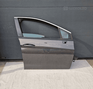 Opel astra 5 k drzwi prawy przód Z190 1
