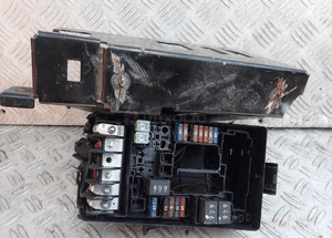 SKRZYNKA BEZPIECZNIKÓW VW AUDI 5Q0937125A RADOM 3