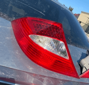 Mercedes CLS 219 lampa tylna led lewa  idealna 6