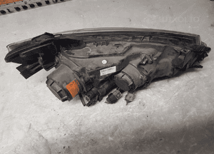 Mitsubishi outlander iii lampa lewy przód xenon 4B45X8301C2 uk anglik 6