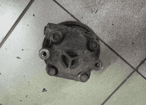 pompa wspomagania suzuki 1.6 16v m16a 4